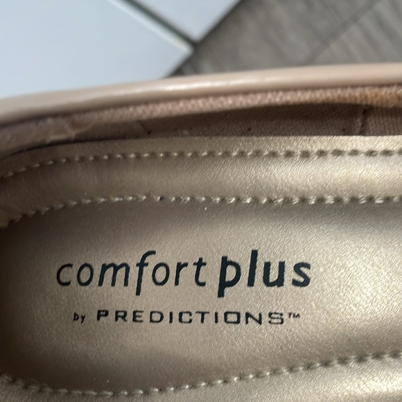 FREE WITH PURCHASE Vegan pumps - Picture 2 of 4